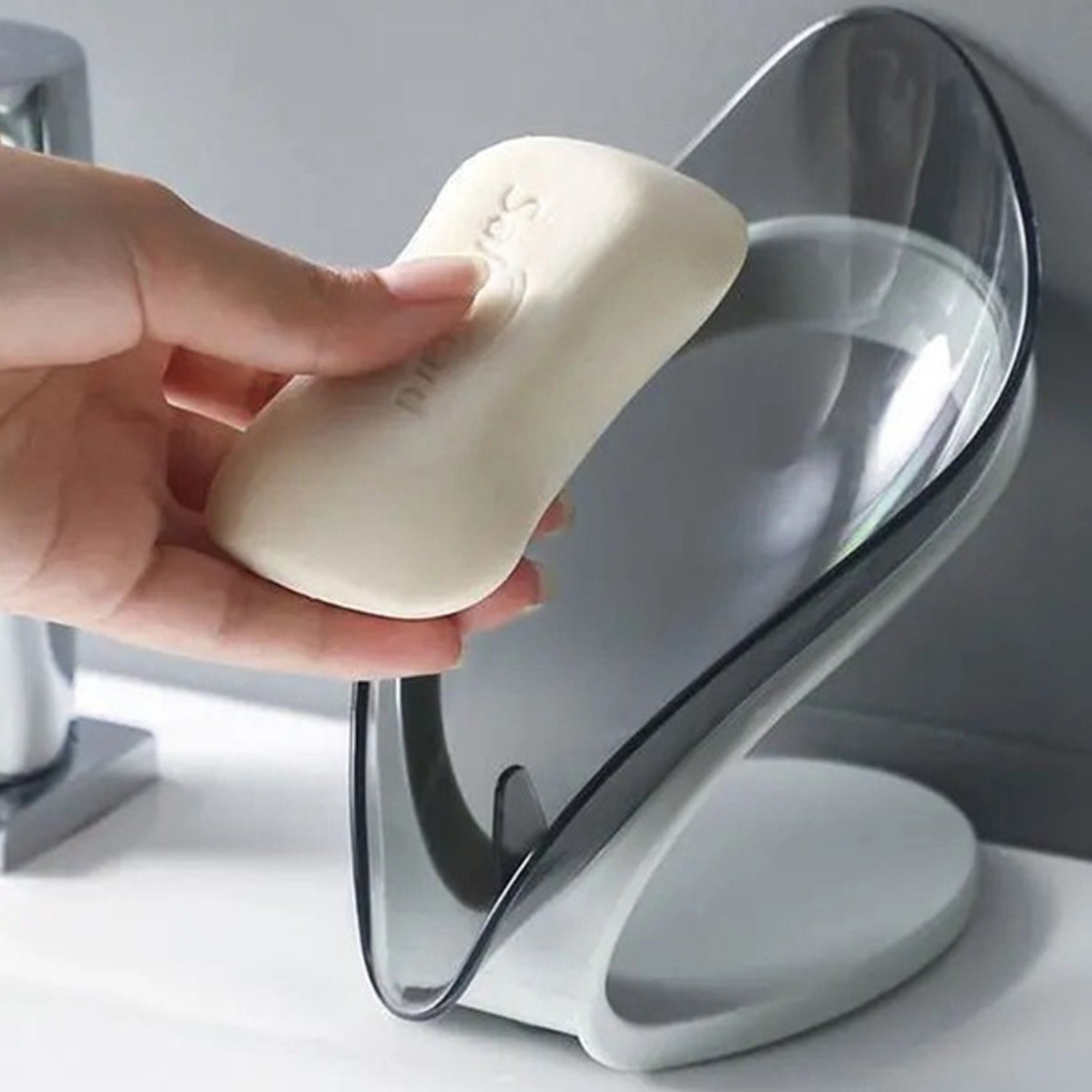 02_80aca97f-b6a5-4398-b38a-54f524841624.jpg New Leaf Soap Box used in all kinds of household and bathroom places as a soap stand and case. - Image 1